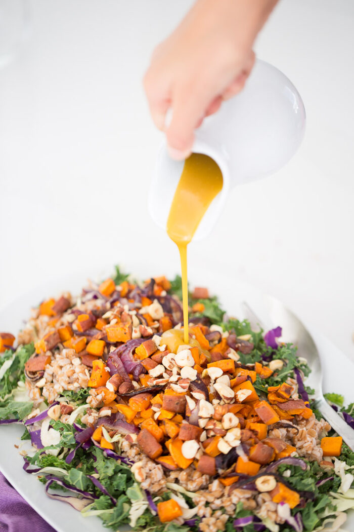 VEGAN HONEYMUSTARD IN PERFECT ROASTED VEGGIES SALAD